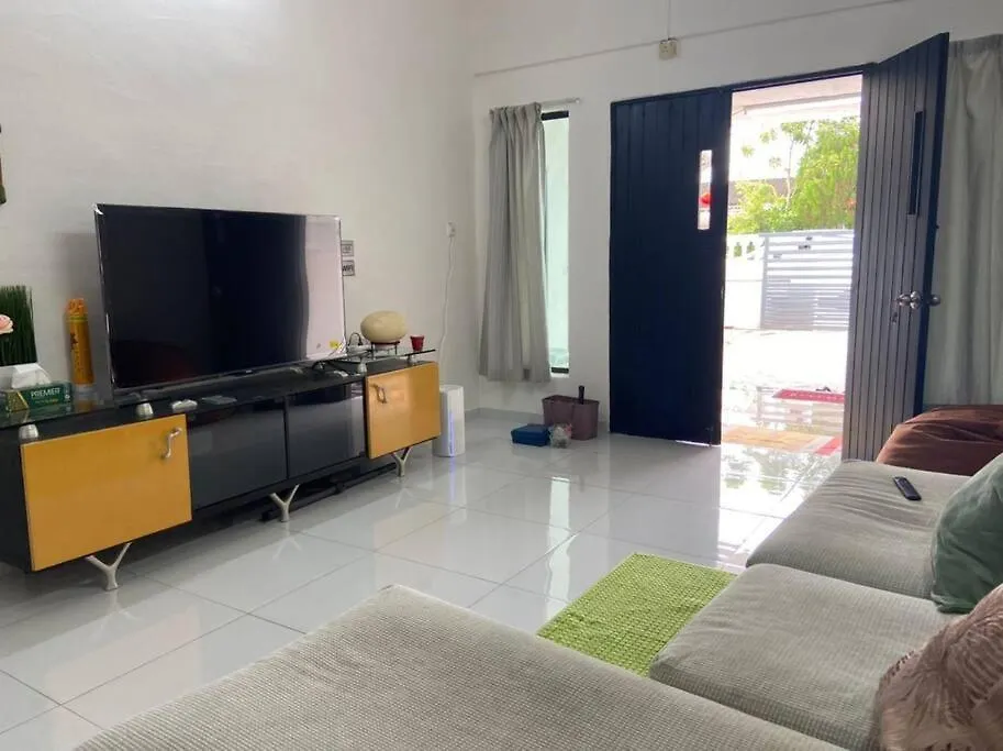 Homestay Taman Sri Nibong 庆丰园 Nibung Tebal 0*,  Malaysia